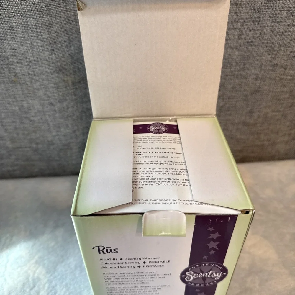 NEW‎ Scentsy RUS Plug-In Wall Wax Warmer Nightlight Retired  Boho Abstract